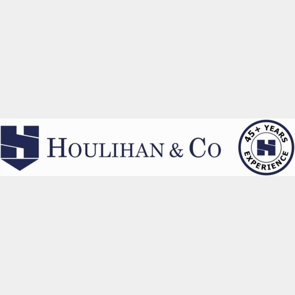 Houlihan & Co with background  Thumbnail